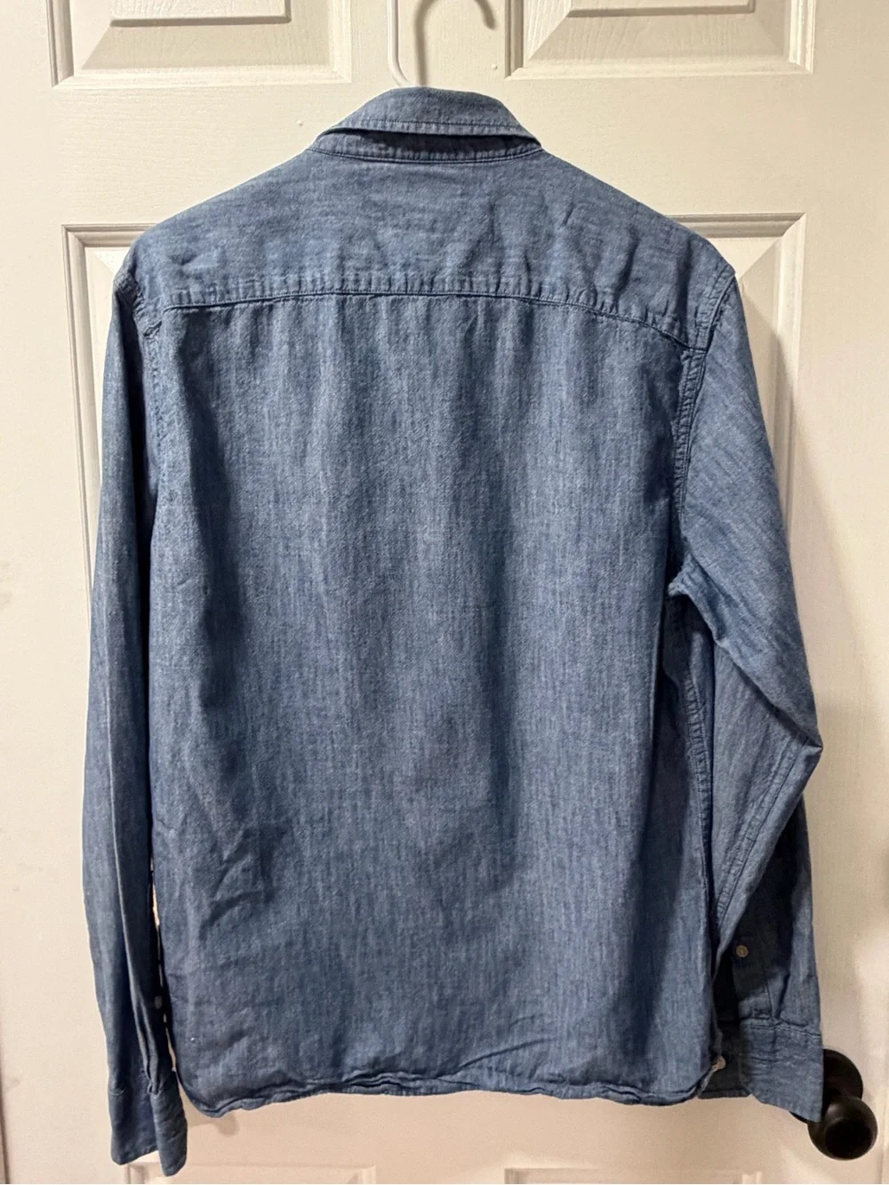 Banana Republic Men’s Slim Fit Blue Chambray Button-Down Shirt - Size M